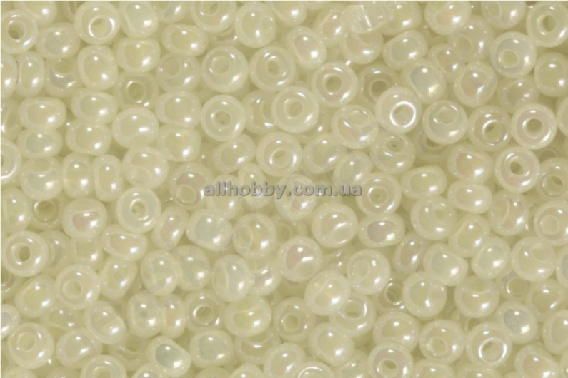 Чешский бисер Preciosa 57206 (555)