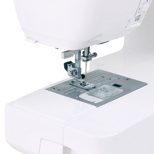 Швейна машина Janome QDC 630