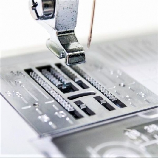 Швейна машина Janome Quality Fashion 7600