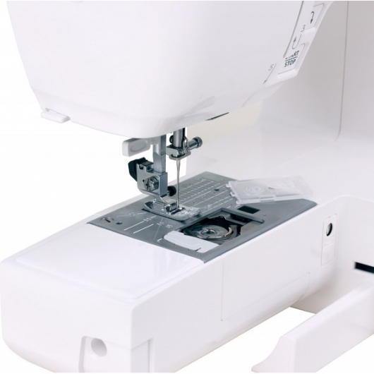 Швейна машина Janome QDC 630